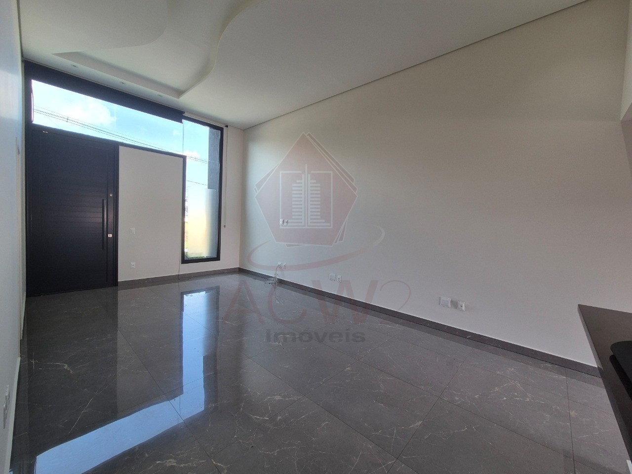 Casa para alugar com 3 quartos, 165m² - Foto 1