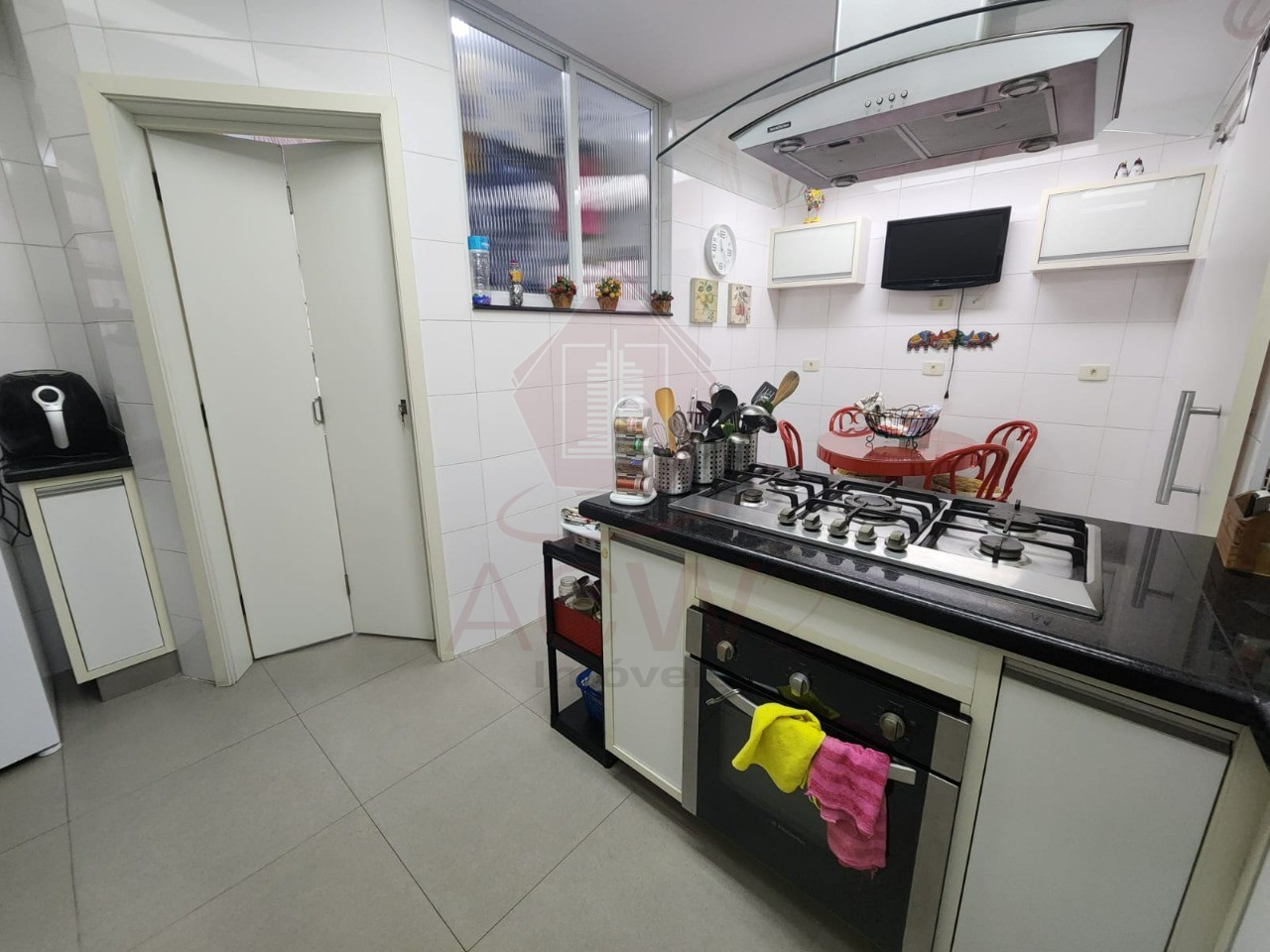 Apartamento à venda com 3 quartos, 140m² - Foto 17