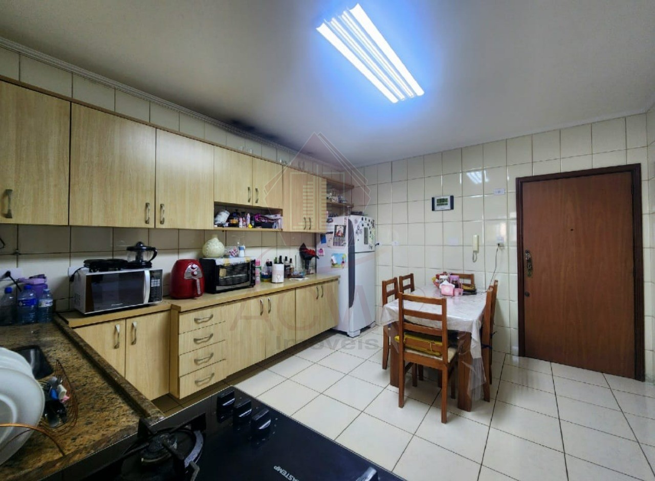 Apartamento à venda com 3 quartos, 100m² - Foto 1