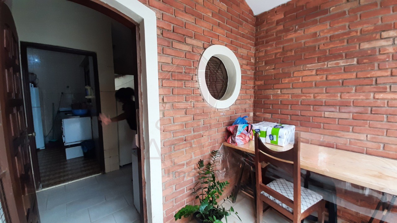 Casa à venda com 2 quartos, 200m² - Foto 5