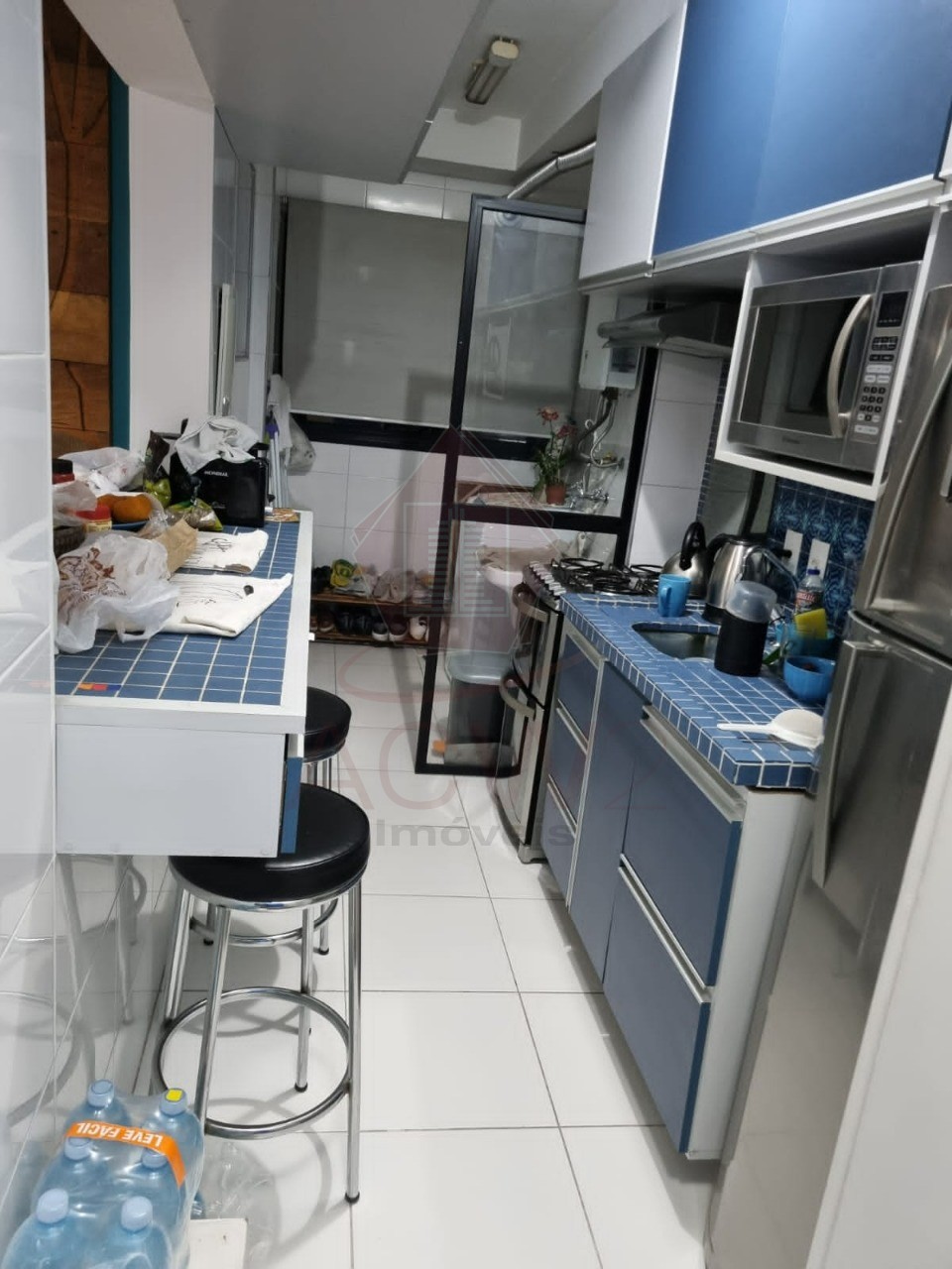 Apartamento à venda com 2 quartos, 77m² - Foto 2