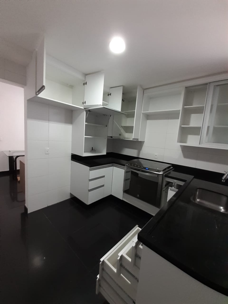 Casa à venda com 3 quartos, 180m² - Foto 1