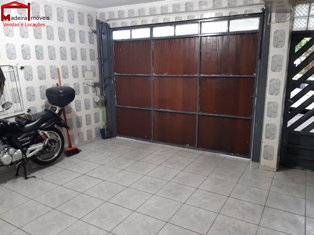 Sobrado à venda com 3 quartos, 168m² - Foto 1