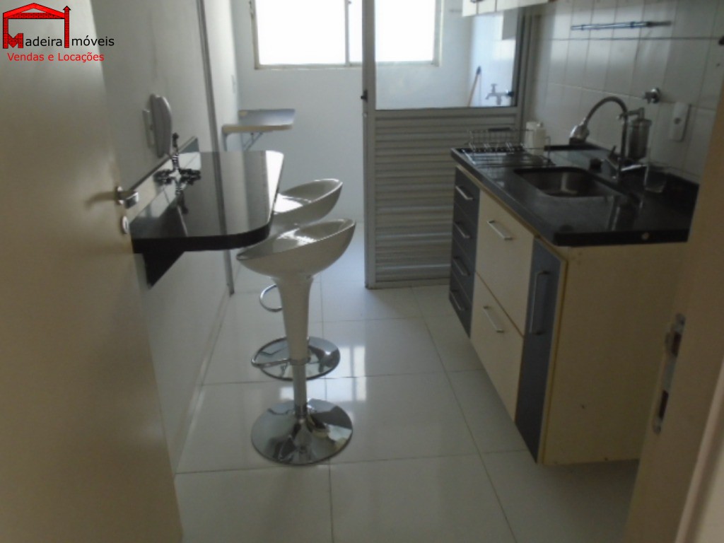 Apartamento à venda com 3 quartos, 70m² - Foto 1