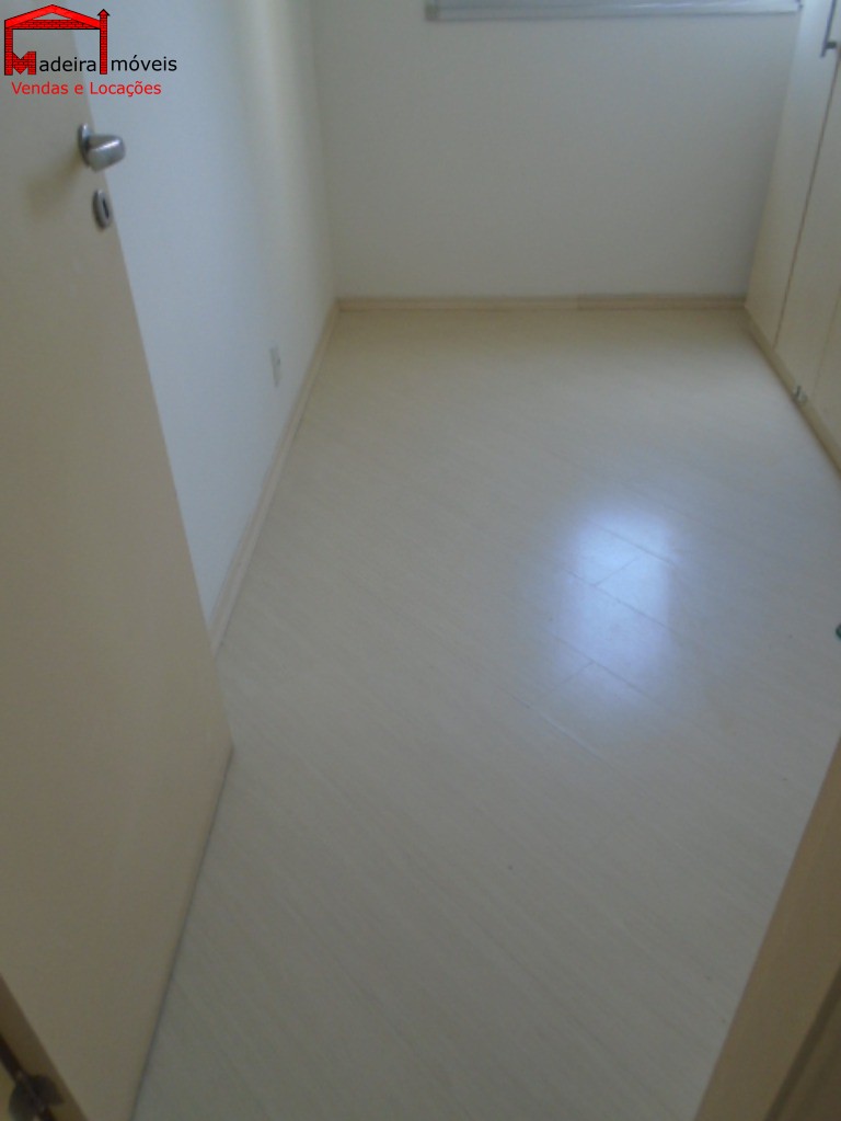 Apartamento à venda com 3 quartos, 70m² - Foto 18