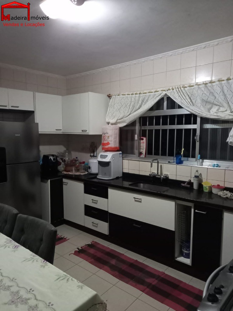 Sobrado à venda com 3 quartos, 100m² - Foto 4