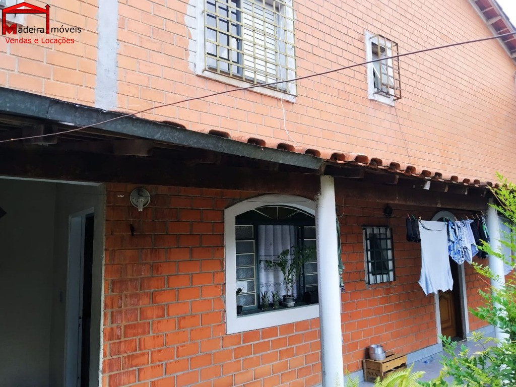 Sobrado à venda com 3 quartos, 109m² - Foto 1