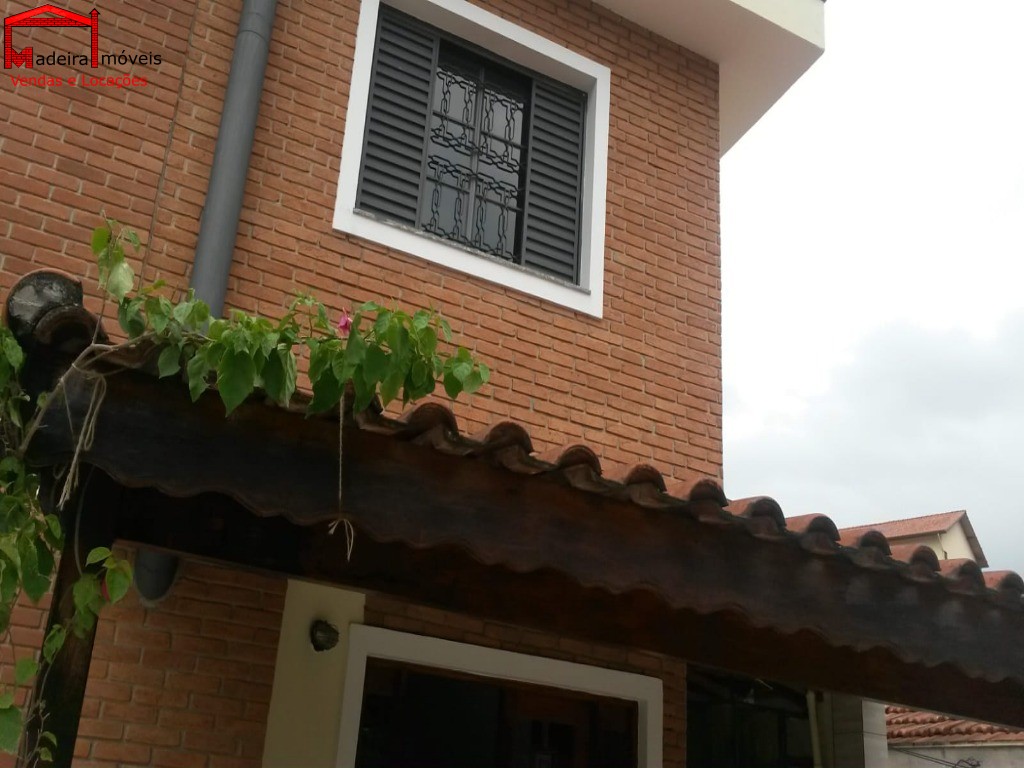 Sobrado à venda e aluguel com 4 quartos, 197m² - Foto 1