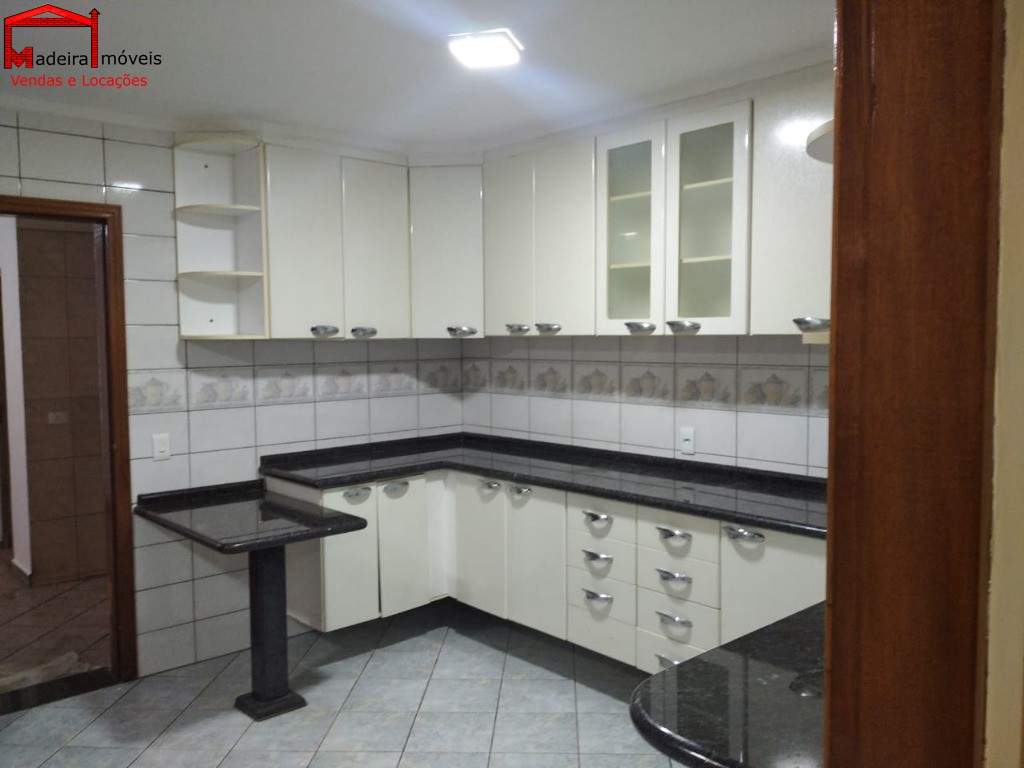 Sobrado à venda com 4 quartos, 111m² - Foto 5