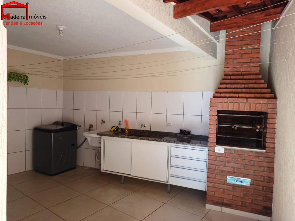 Sobrado à venda com 3 quartos, 128m² - Foto 2