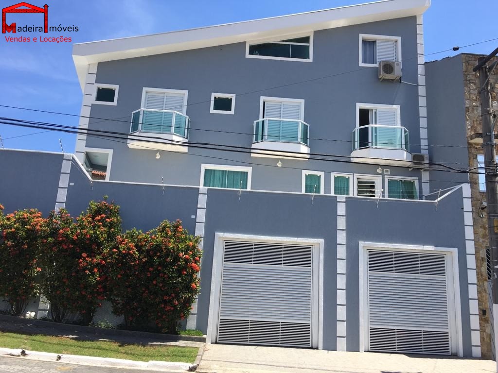 Sobrado à venda com 4 quartos, 305m² - Foto 1