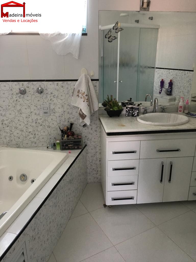 Sobrado à venda com 4 quartos, 305m² - Foto 17