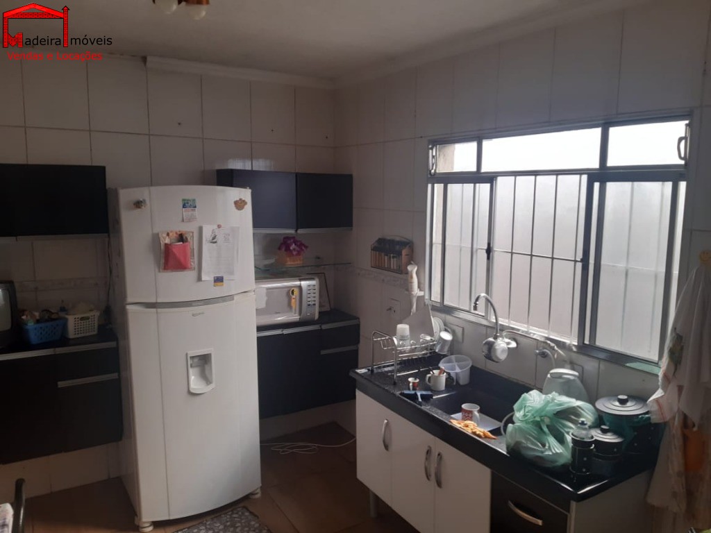 Casa à venda com 2 quartos, 140m² - Foto 18