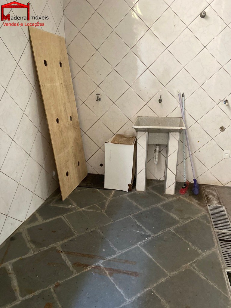 Sobrado, 4 quartos, 249 m² - Foto 2