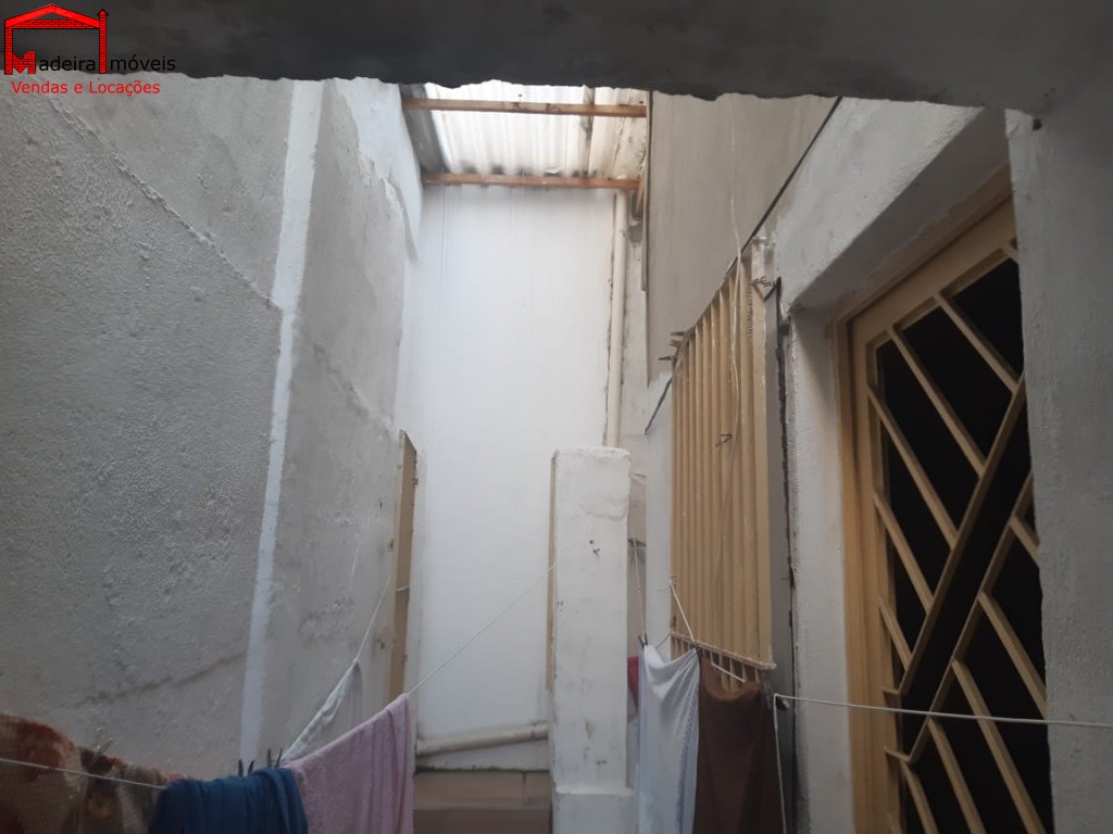 Casa à venda com 2 quartos, 140m² - Foto 10