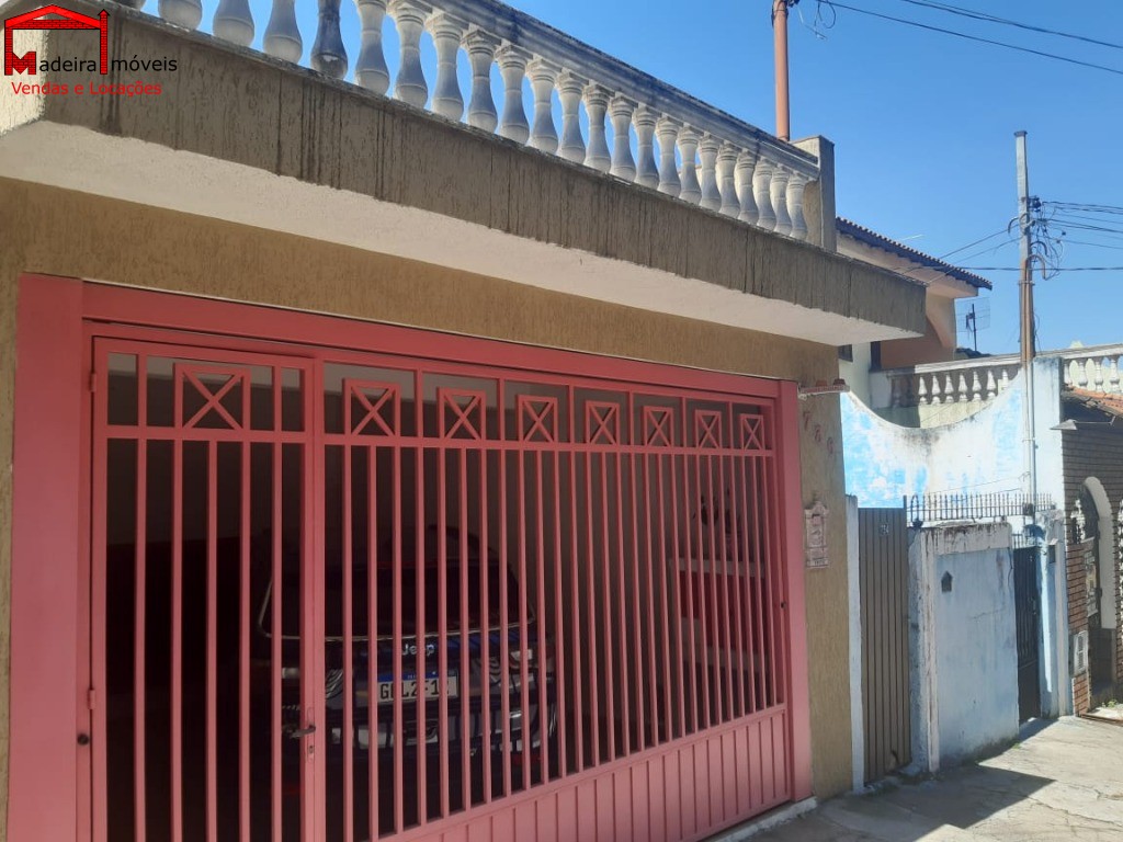 Sobrado, 3 quartos, 201 m² - Foto 1