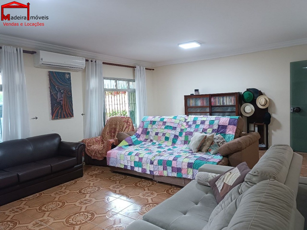 Casa à venda com 4 quartos, 230m² - Foto 5