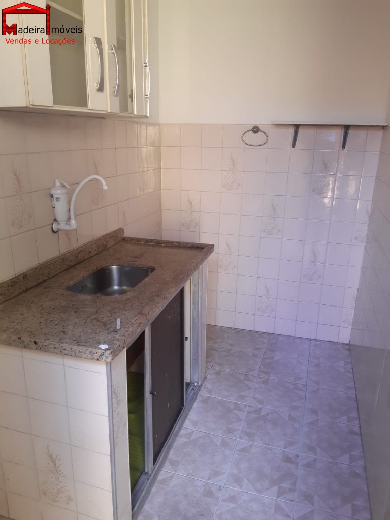 Casa à venda com 3 quartos, 100m² - Foto 11