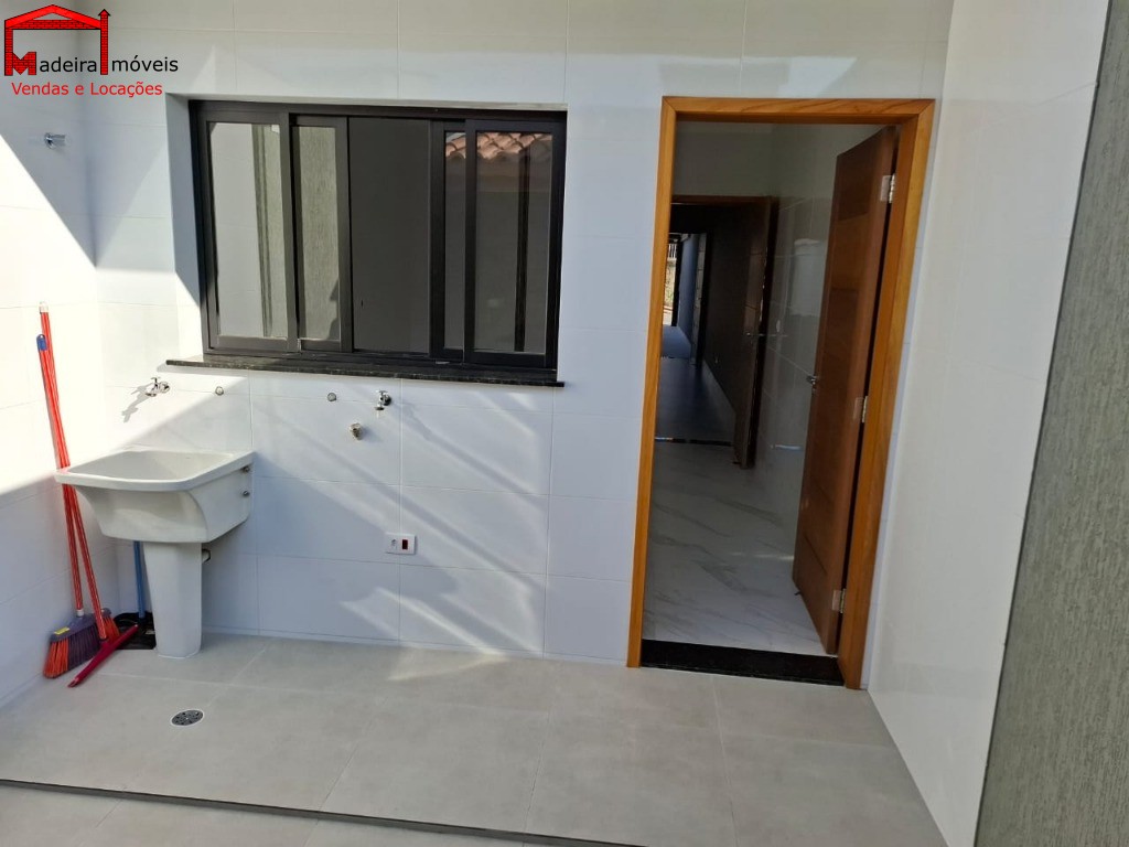 Sobrado à venda com 3 quartos, 120m² - Foto 2