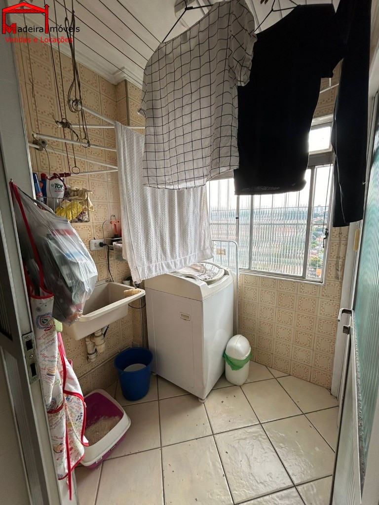 Apartamento à venda com 2 quartos, 60m² - Foto 4