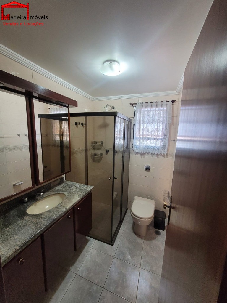 Apartamento à venda com 3 quartos, 234m² - Foto 15