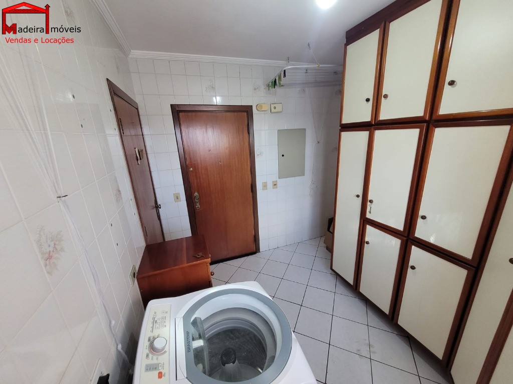 Apartamento à venda com 3 quartos, 234m² - Foto 20