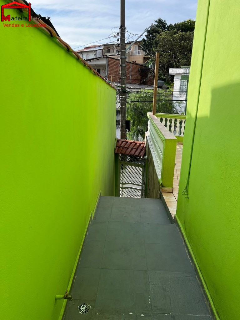 Sobrado à venda com 3 quartos, 130m² - Foto 3