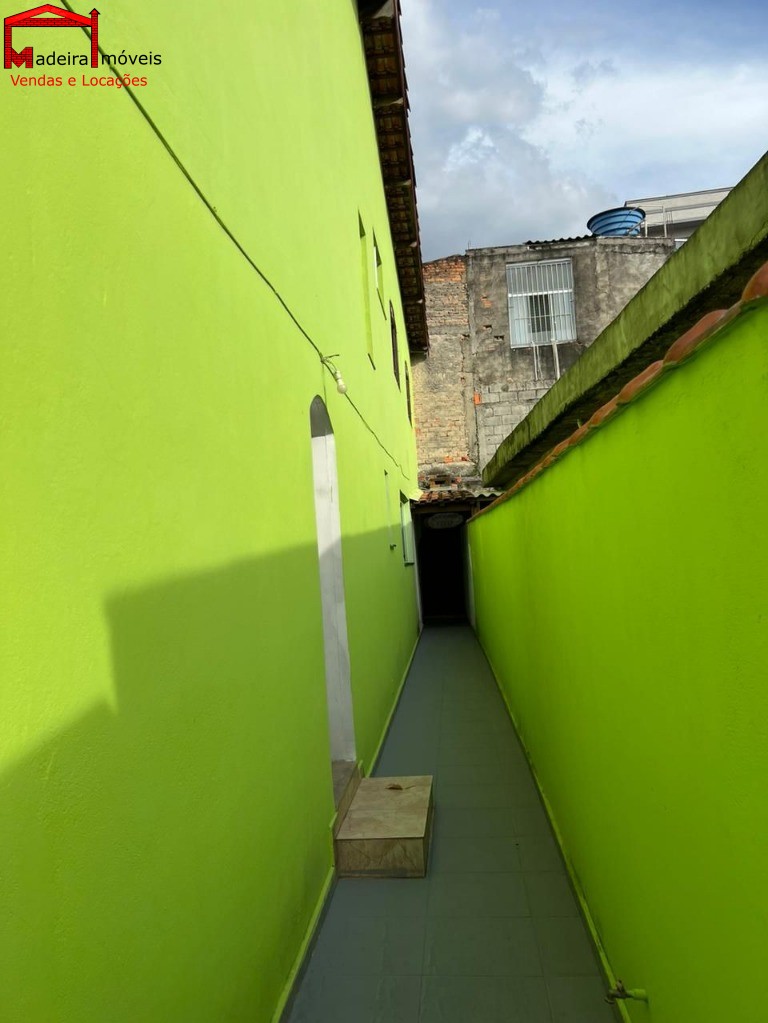 Sobrado à venda com 3 quartos, 130m² - Foto 2