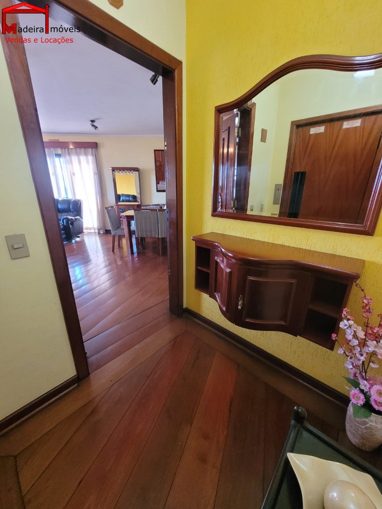 Apartamento à venda com 3 quartos, 234m² - Foto 5