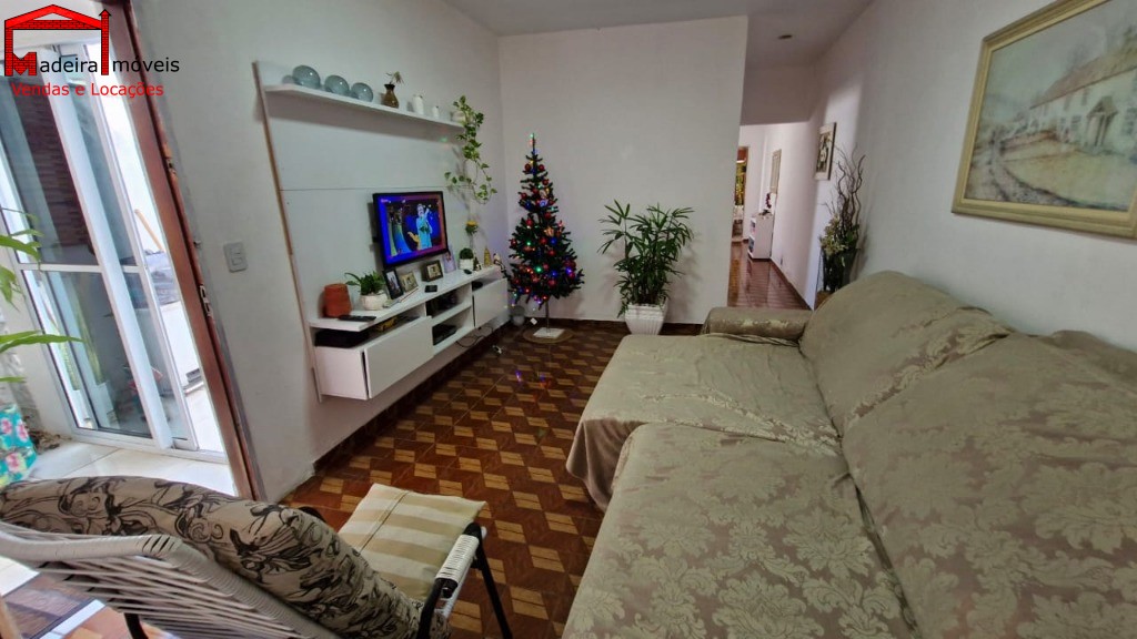 Sobrado à venda com 3 quartos, 120m² - Foto 1