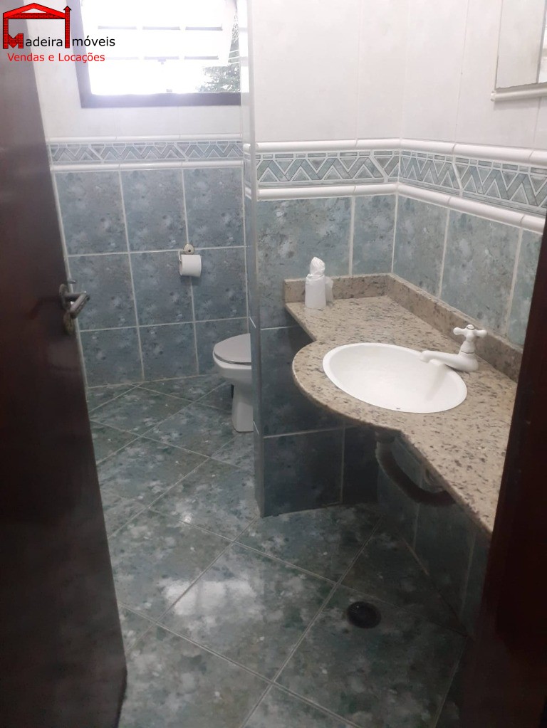 Sobrado para alugar com 3 quartos, 300m² - Foto 9