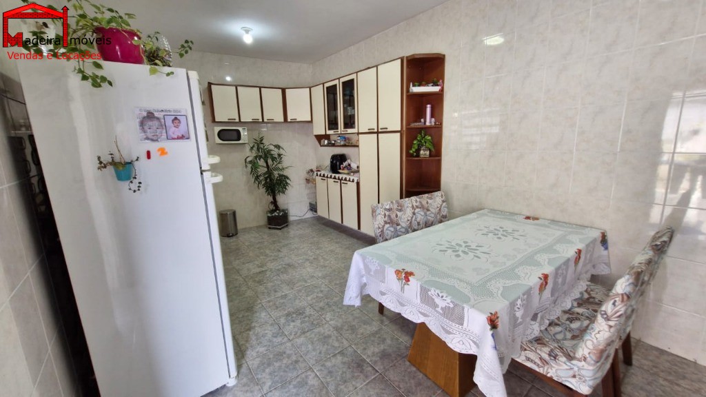 Sobrado à venda com 3 quartos, 120m² - Foto 2