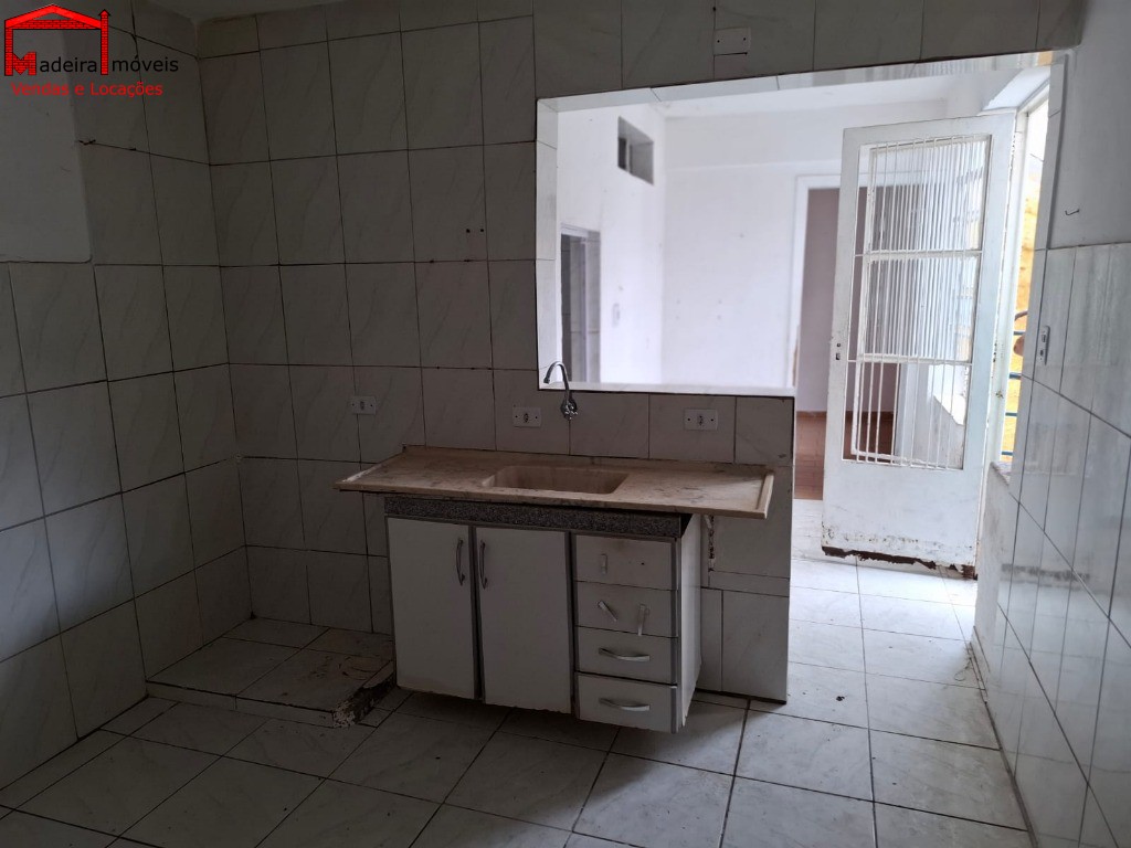 Casa à venda com 2 quartos, 150m² - Foto 8