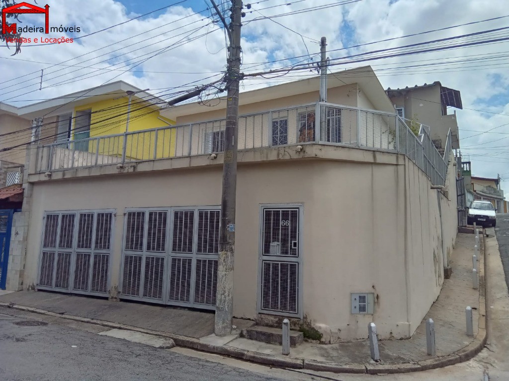 Casa à venda com 3 quartos, 143m² - Foto 1