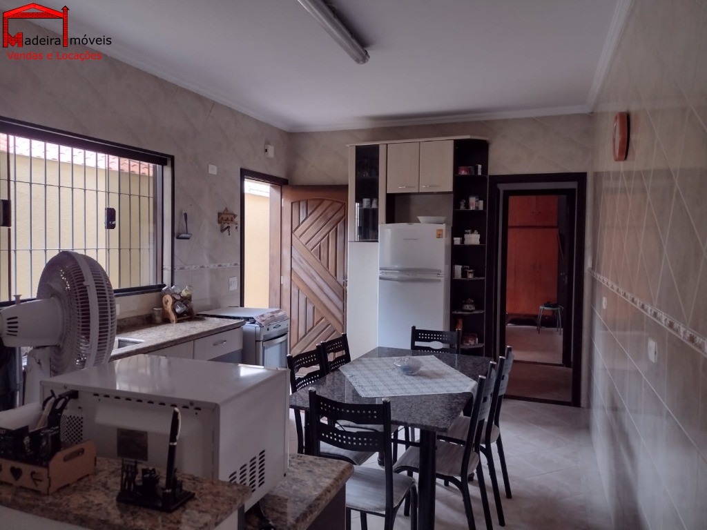 Sobrado à venda com 2 quartos, 75m² - Foto 13
