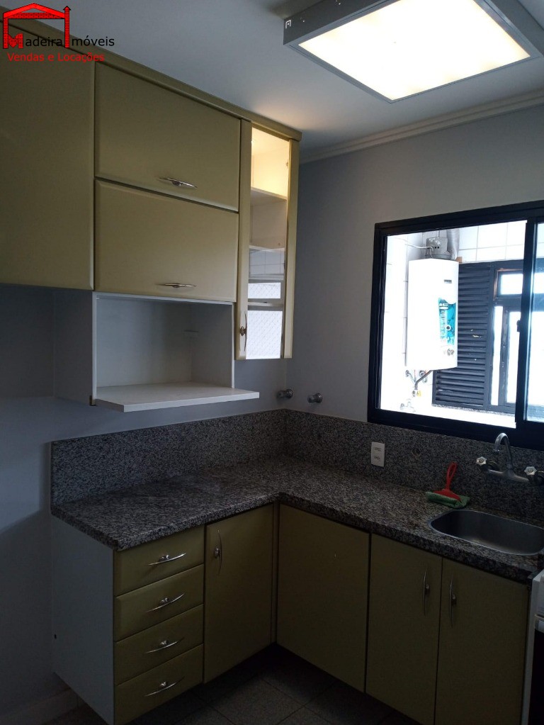 Apartamento à venda com 3 quartos, 105m² - Foto 19