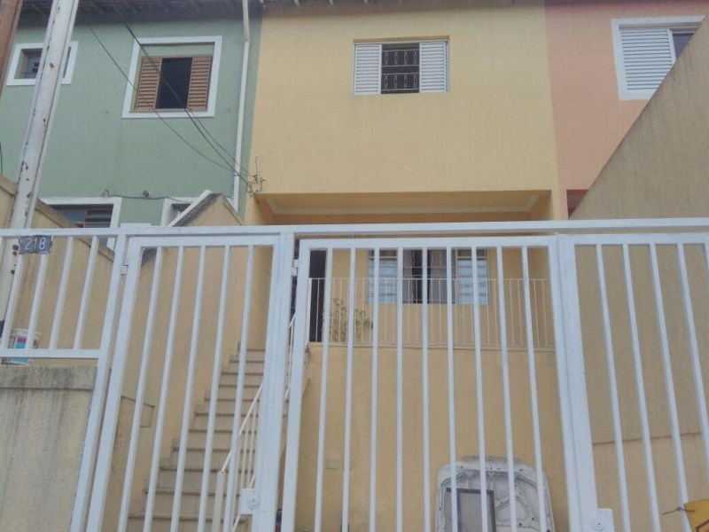 Sobrado à venda com 2 quartos, 80m² - Foto 1