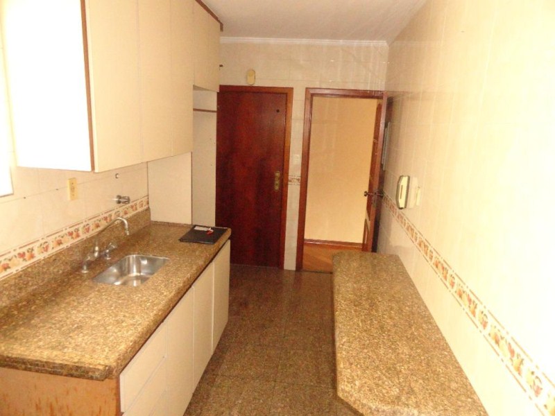 Apartamento à venda com 3 quartos, 138m² - Foto 16