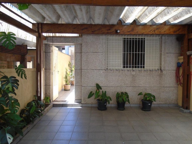 Casa à venda com 3 quartos - Foto 1