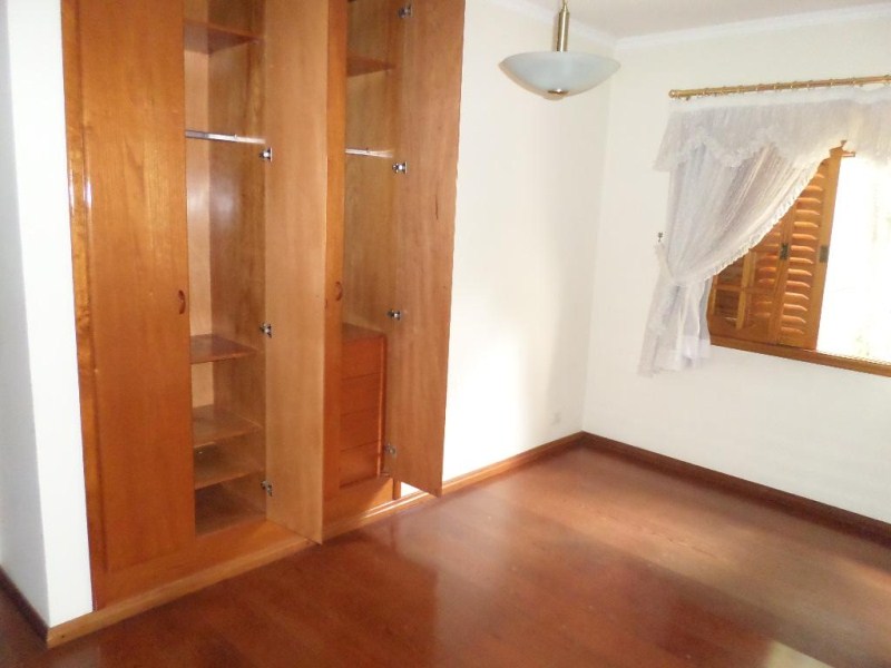 Casa à venda com 3 quartos, 450m² - Foto 11