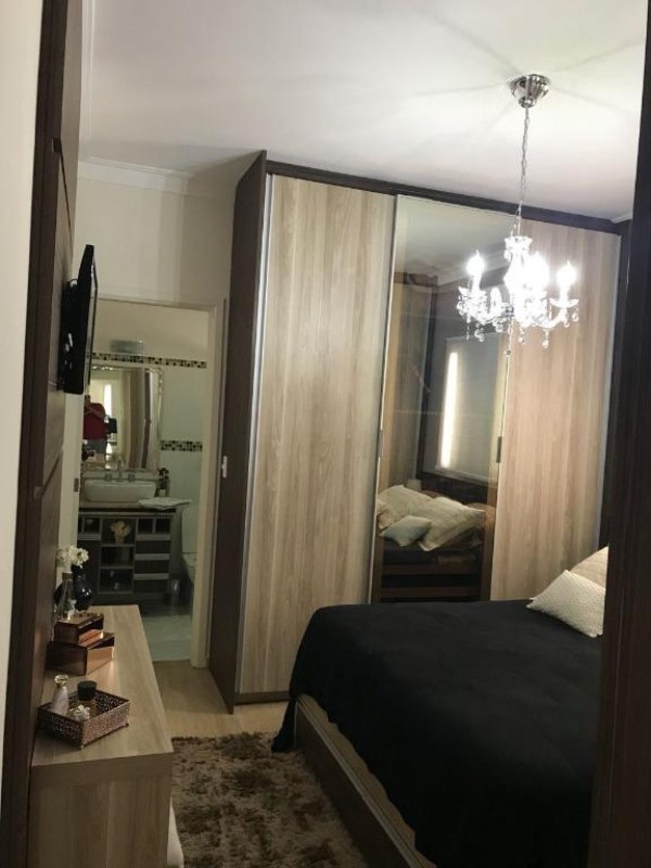 Casa à venda com 3 quartos, 162m² - Foto 8