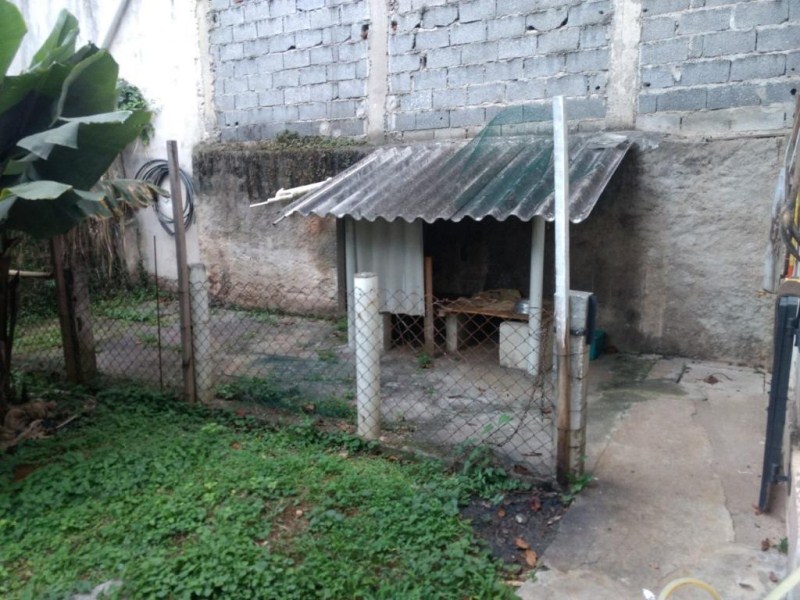 Casa à venda com 2 quartos, 740m² - Foto 24