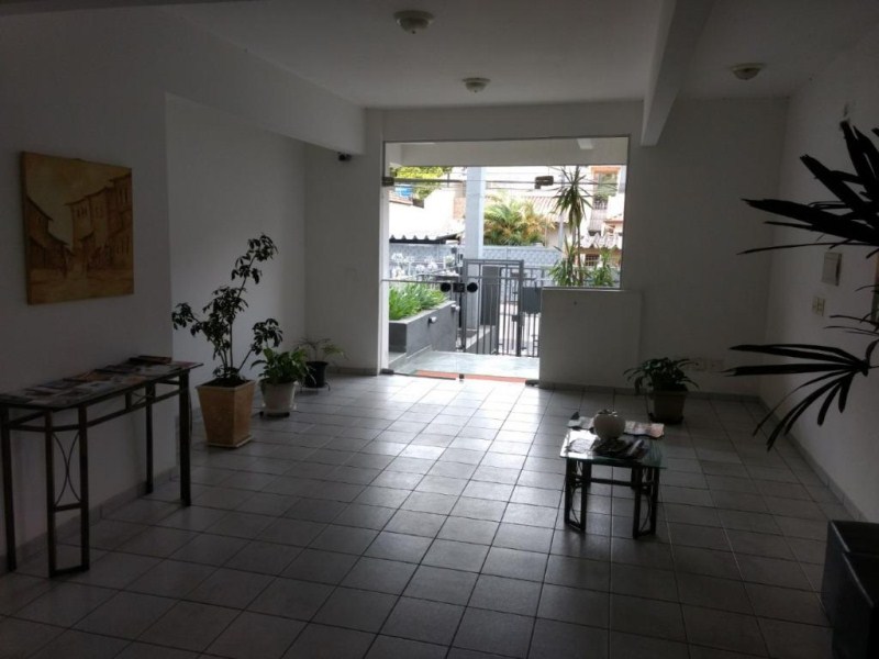 Apartamento à venda com 2 quartos, 45m² - Foto 15