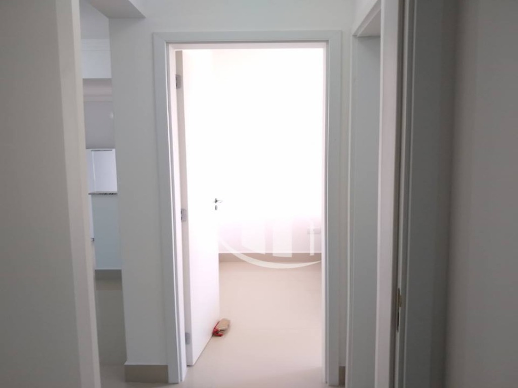 Apartamento à venda com 2 quartos, 66m² - Foto 16