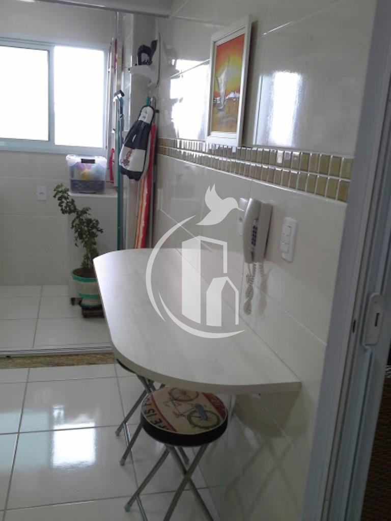 Apartamento à venda com 2 quartos, 78m² - Foto 17