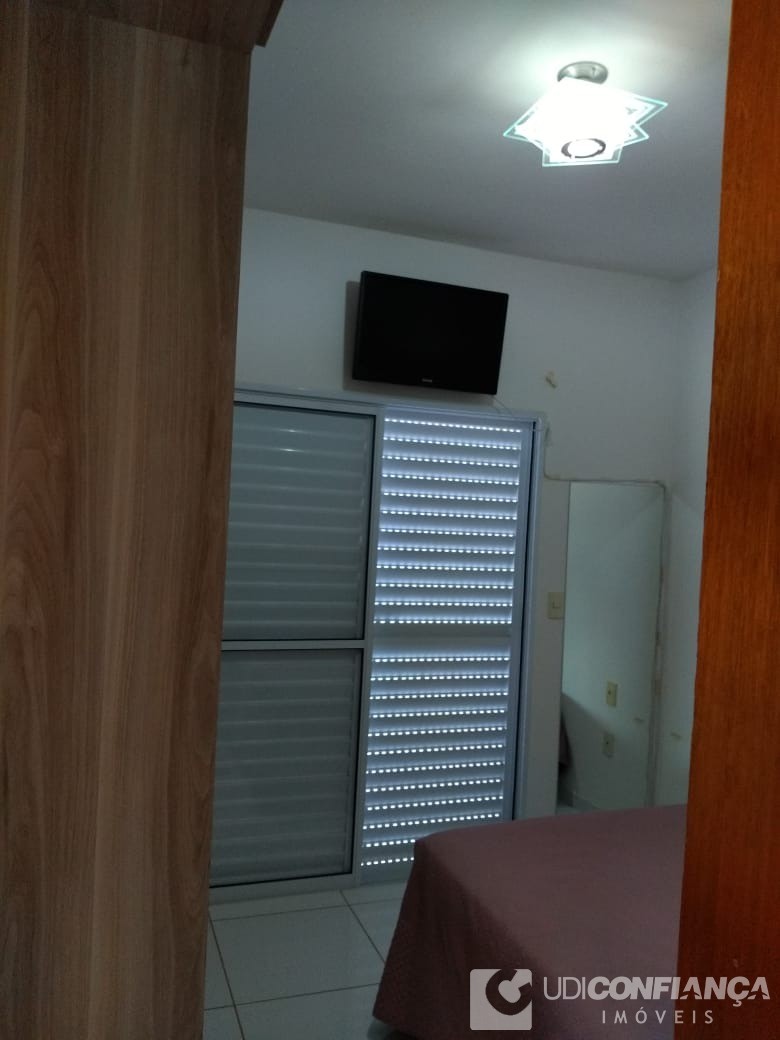 Apartamento à venda com 2 quartos, 62m² - Foto 5