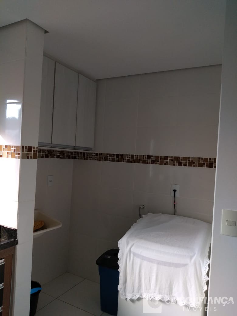 Apartamento à venda com 2 quartos, 62m² - Foto 7