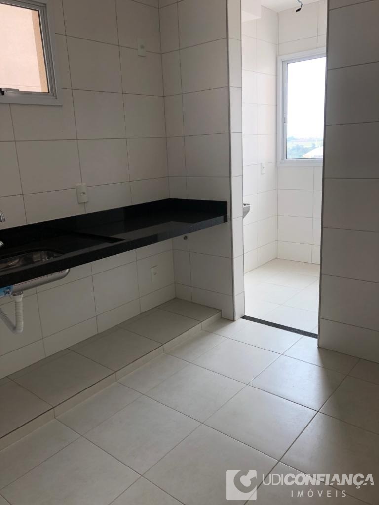 Apartamento à venda com 3 quartos, 79m² - Foto 4