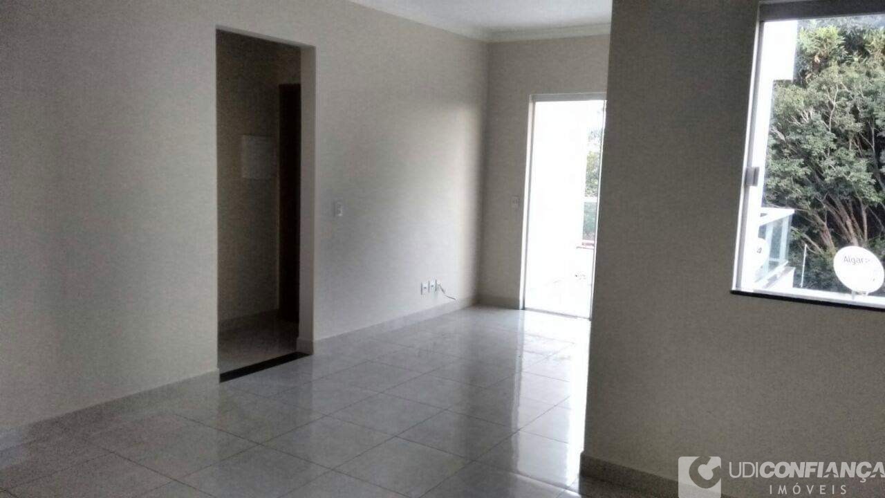 Apartamento à venda com 2 quartos, 68m² - Foto 7