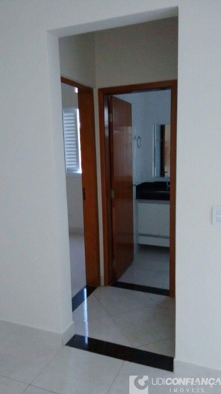 Apartamento à venda com 2 quartos, 68m² - Foto 9